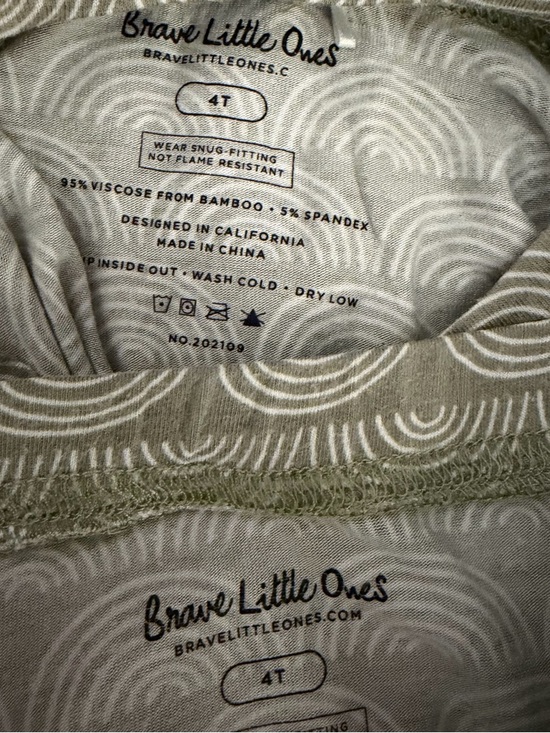 Kids Olive Green Patterned Pajama Set - Picture 3 of 3